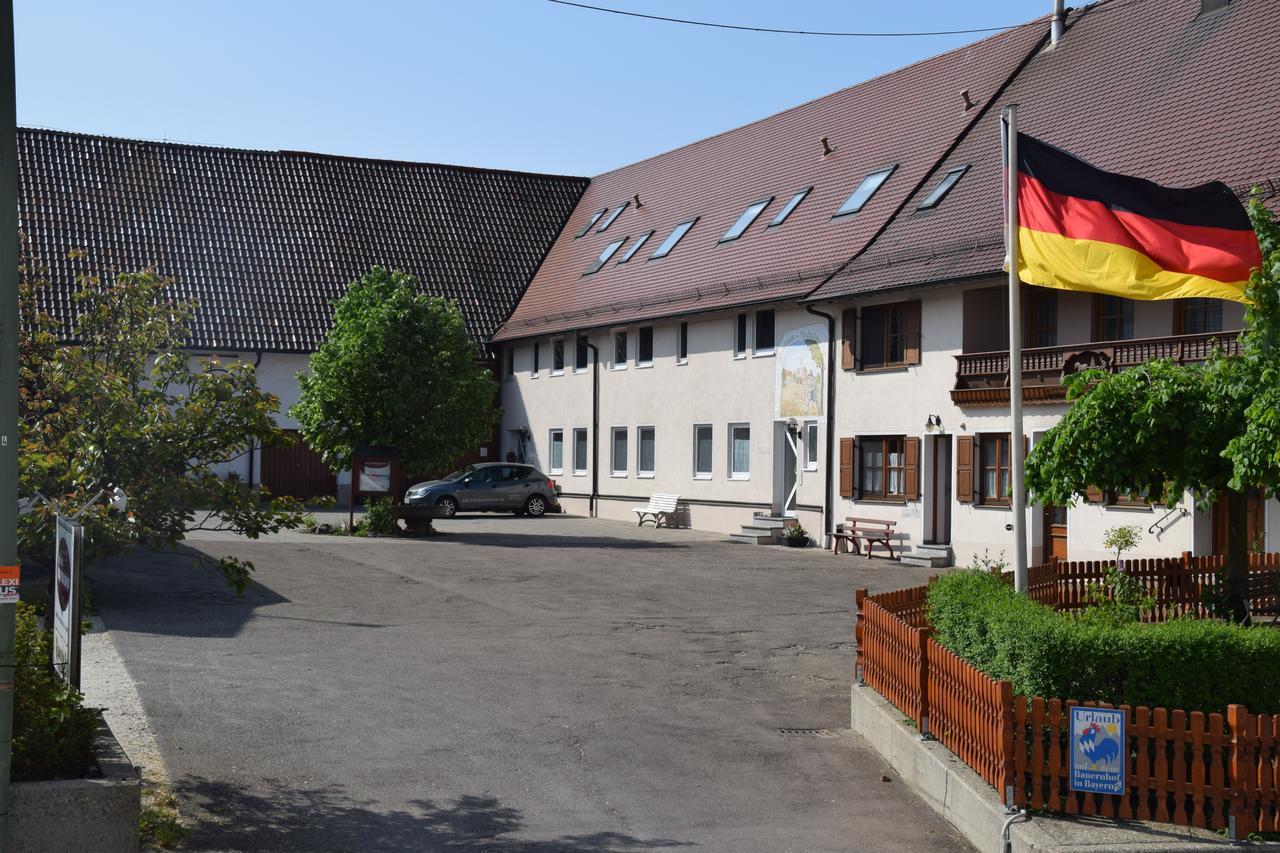 בית הארחה Bubesheim 	Gastehaus Kirchenbauerhof מראה חיצוני תמונה